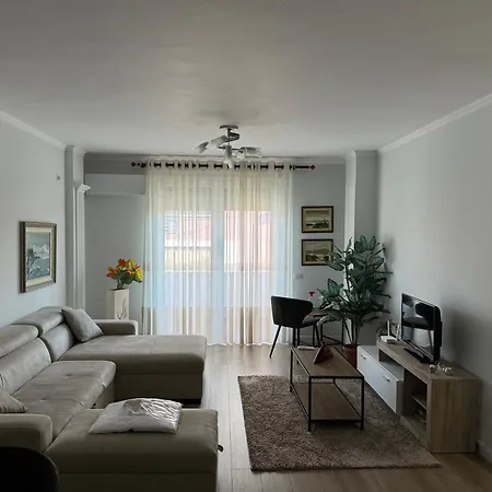 Tranquil Urban Apartman Tirana